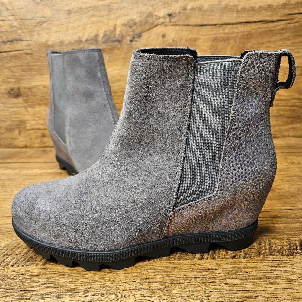 Sorel Evie Grey Wedge Ankle Bootie Slip on Bootie boot size 3 Youth